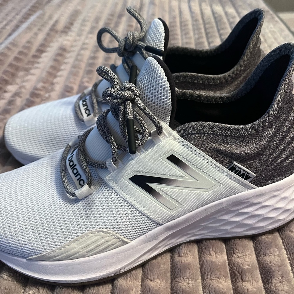 New Balance Fresh Foam Roav - Picture 3 of 5